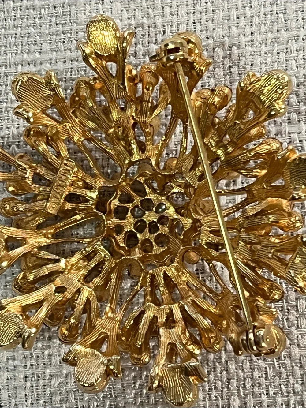 The Unbranded Brand elegant gold